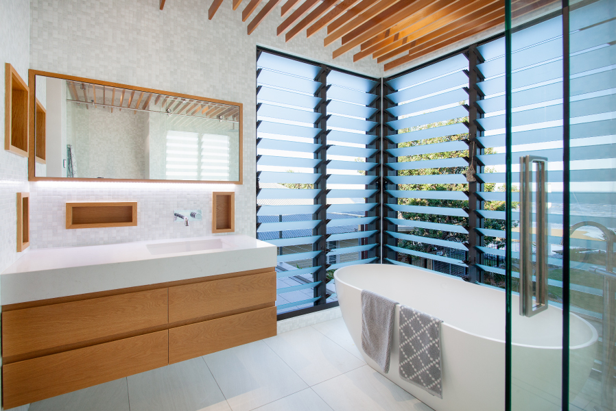 Aluminium louvre windows designed for Cairns